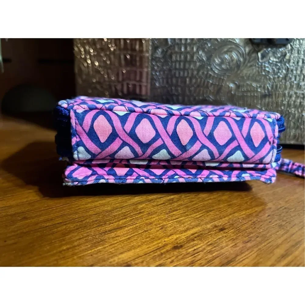 Vera Bradley Pink Katalina Diamond Pattern Wristlet Organizer Wallet - Picture 3 of 7